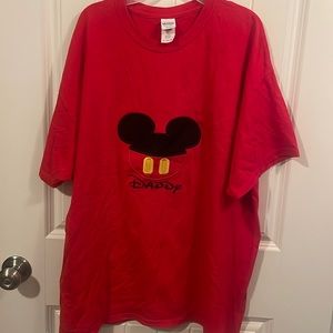 Men’s Mickey Mouse shirt “Daddy” Disney red yellow black XL Gildan embroidered
